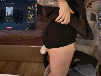 LunaL0ve webcam model stream image