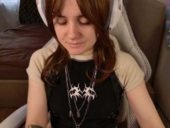 LunaL0ve webcam model stream image