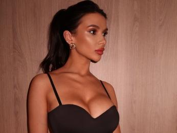 Raisa webcam model stream image