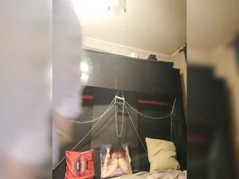 Aiaa webcam bongacams model stream image