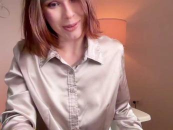 StacyLuxxe webcam model stream image