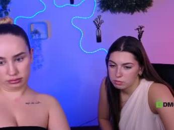 amalialowell webcam model stream image