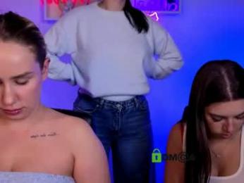 amalialowell webcam model stream image