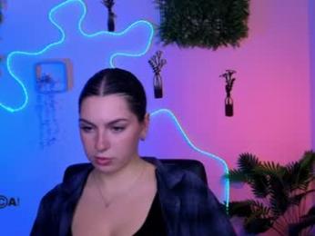 amalialowell webcam model stream image
