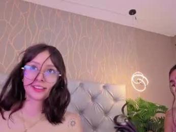 natalhy_ webcam model stream image