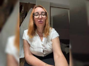 Pink-Lips webcam model stream image