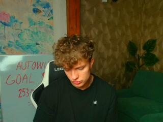 Koby Manning webcam flirt4free model stream image