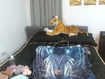 Lustfulcassy webcam stripchat model stream image