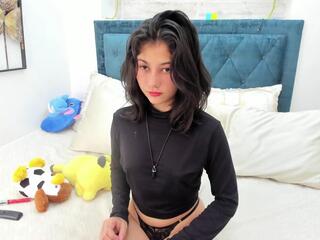 Scarlett Petite webcam model stream image
