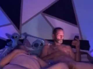 genxandhippie webcam model stream image
