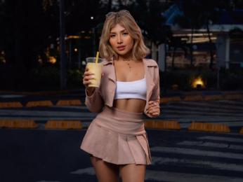 CorinaBaker webcam model stream image