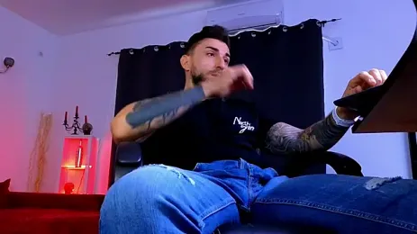 MightyAaron66 webcam stripchat model stream image