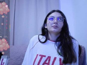 Lesliee22 webcam model stream image