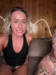 petrouchkaaa_ webcam model stream image