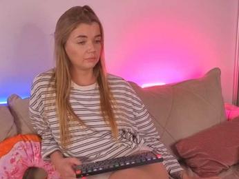 CarrieBradshaww webcam model stream image