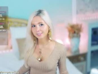 amoramias webcam model stream image