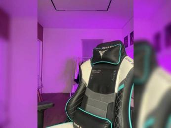 -Lana-Chester- webcam model stream image