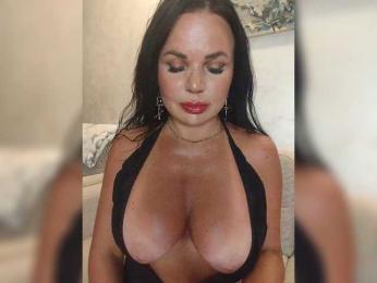 Kirakedi webcam model stream image