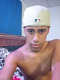 Dennis_Lupers webcam stripchat model stream image