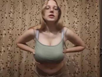SkyeRosa webcam model stream image