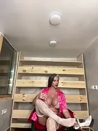 Alimela webcam stripchat model stream image