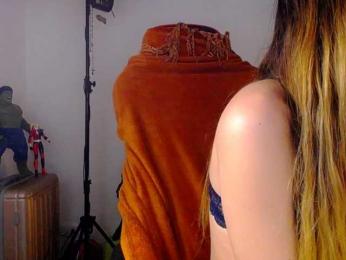 Rosmar_18 webcam model stream image