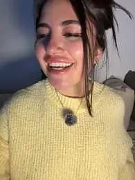 sukhakunis1 webcam model stream image