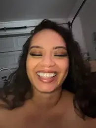 معاينة كاميرا CarmelaAnthony