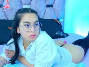 iris_mandarinne webcam model stream image