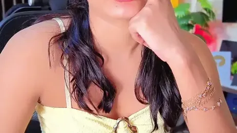 WOw_Nisha- webcam preview