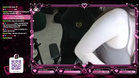 Maya_Viola webcam model stream image