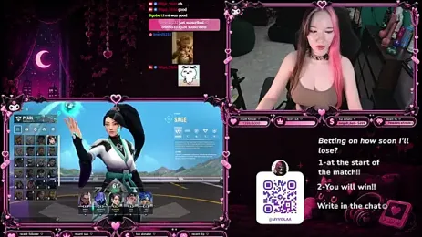 Maya_Viola webcam model stream image