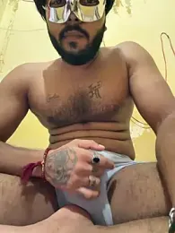Top_Reyanshh webcam model stream image
