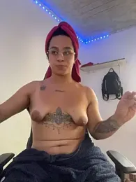 Dulce_smith_1 webcam model stream image