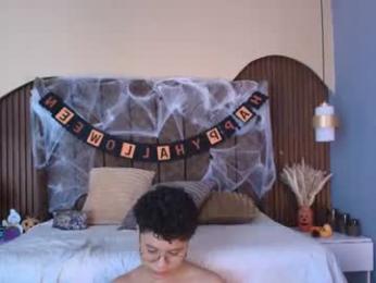 azul_honey webcam model stream image