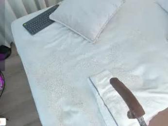angiee_roses webcam model stream image