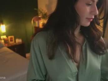 alyonaqueen_ webcam model stream image