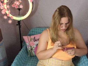 AvaQueen webcam model stream image