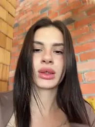 MiraReach webcam stripchat model stream image