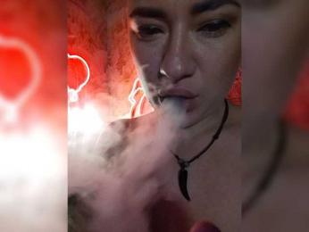 2Laski2 webcam bongacams model stream image