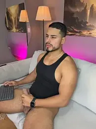ApoloMakris webcam model stream image