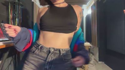 EMA_95 webcam model stream image