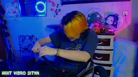 TrickyKitsune webcam model stream image