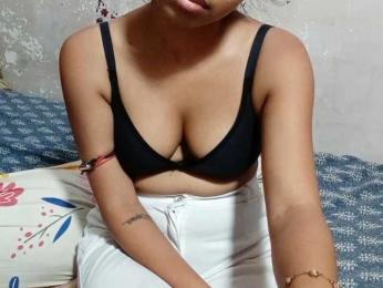 TaraVij webcam model stream image