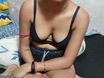 TaraVij webcam bongacams model stream image