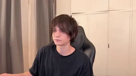SasukeUhchiaa webcam stripchat model stream image