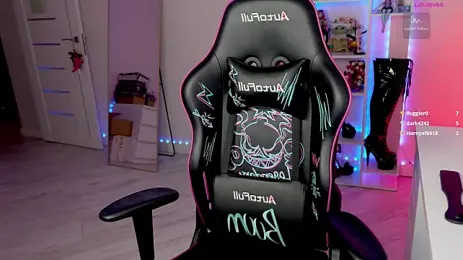 QueenAliceX webcam model stream image