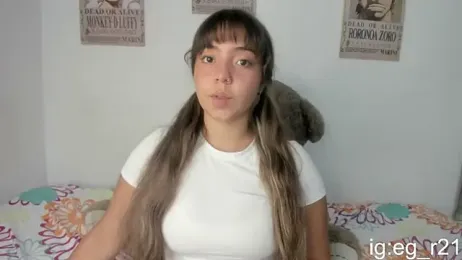 emma_grays2 webcam stripchat model stream image