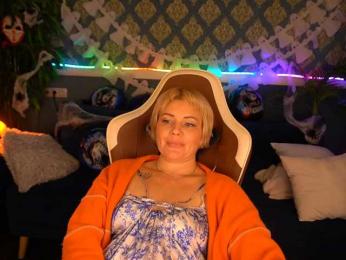 AmiraNight webcam bongacams model stream image