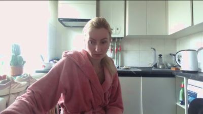 Yourrealgirl webcam model stream image
